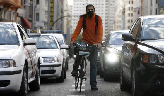 Ciclista màscara El País